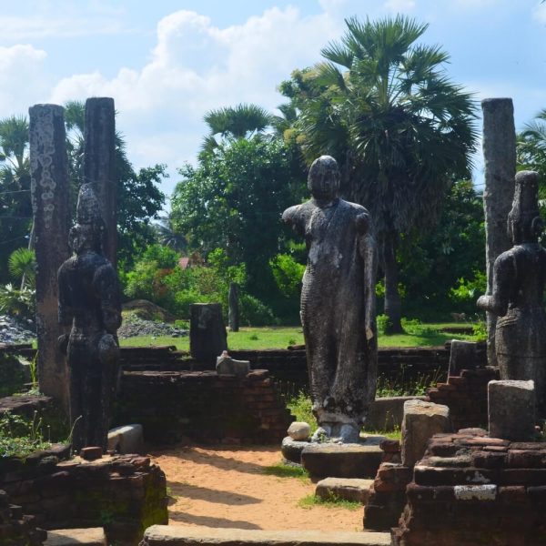 muhudu-mahavihara-ancient-royal-temple1